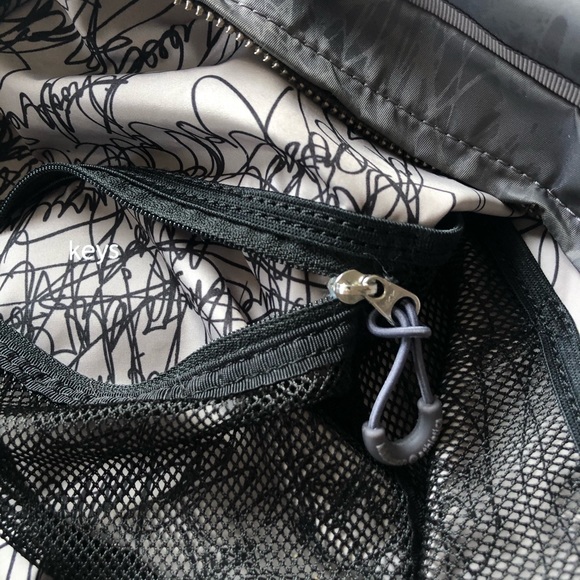 Lululemon Duffle - Picture 4 of 6